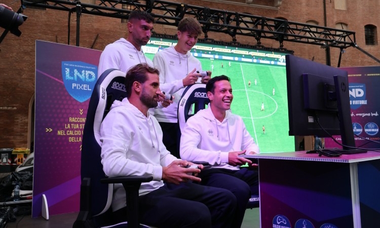 Il ‘Calcio a Portata di Mano’ Lnd a Ferrara tra eSports, calcio balilla e Subbuteo