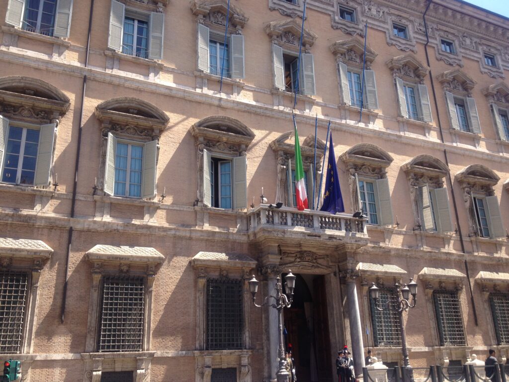 Semplificazioni, il Senato approva: per apertura di nuove sale da gioco autorizzazioni più veloci