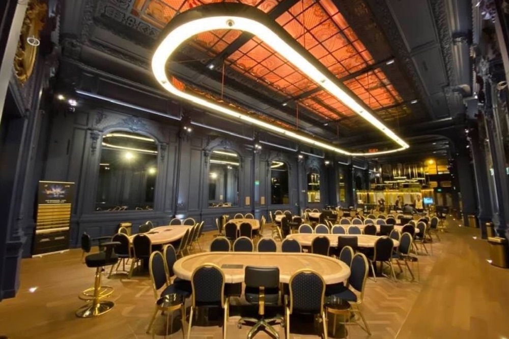 Poker live a Parigi: riapre il Club Montmartre dopo le accuse di riciclaggio
