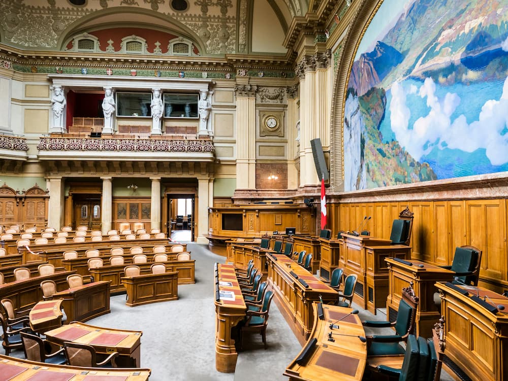 Dfp in Aula nella due Camere, alla Camera slitta esame Pdl Ippicoltura