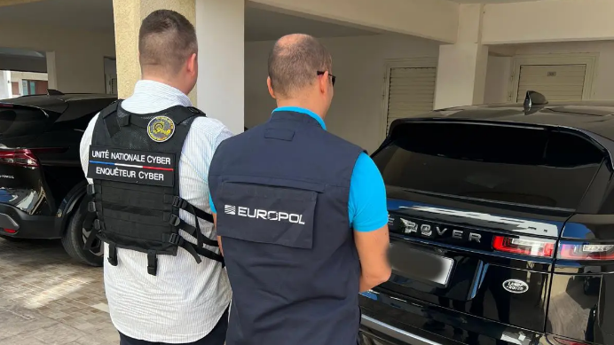 Europol: smantellata rete di frodi su criptovalute, oltre 700 milioni di euro riciclati