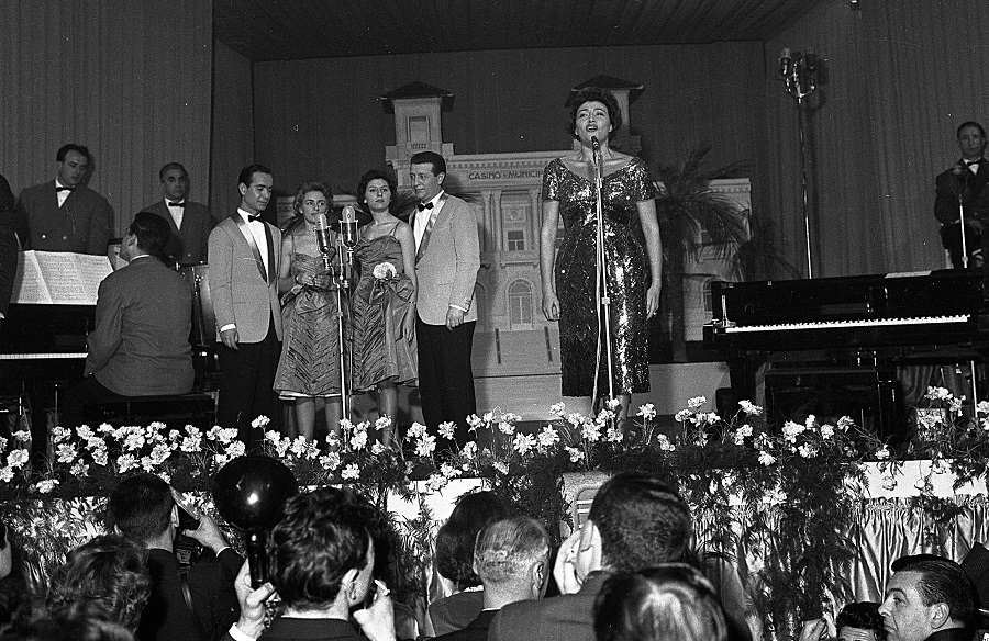 Casinò Sanremo, ‘auguri Festival della Canzone italiana’ tra storia e musica