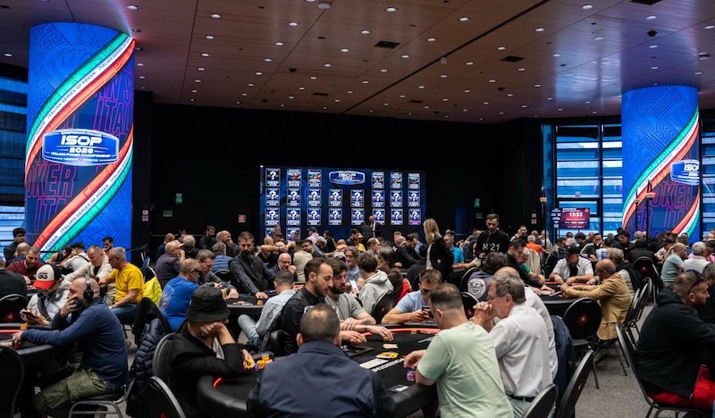 Campionati italiani poker: Tevis comanda il final day del Deep, Stefanelli e Venneri trionfano