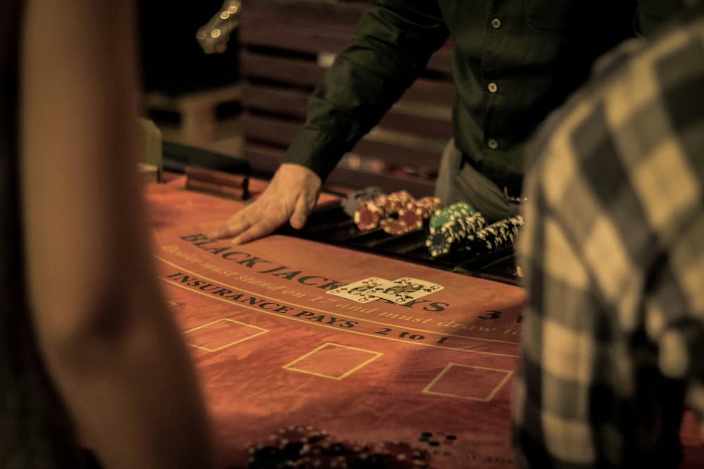 Ripartizione mance nei casinò, vecchie e nuove questioni con l’arrivo dei giochi americani